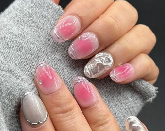 Uñas postizas con leche de fresa / Uñas cromadas con efecto gelatina rosa / Hechas a mano