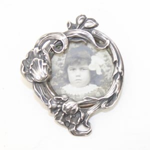 Antique Art Nouveau photo brooch silver floral miniature photo frame lapel pin portrait locket