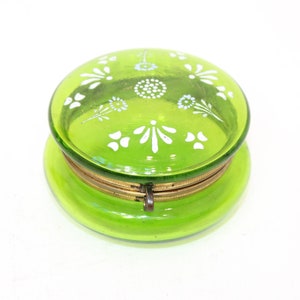 Antike französische grüne Moosglas Schatulle Schmuckkästchen Emaille Blumen design