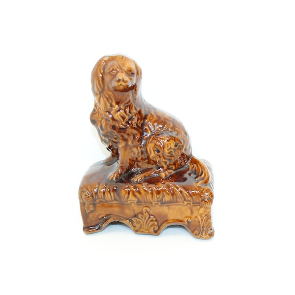 Antiguo perro spaniel de esmalte de melaza victoriana en figura de cojín marrón cerámica de esmalte Rockingham AF
