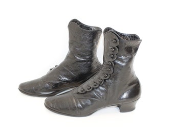 Antique original Victorian boots ladies black leather button up ankle boots shoes spats style