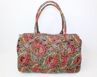 Vintage Style Blue and White Paisley Print Sports Bag