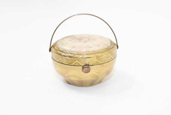 Vintage 1950s Kigu basket bouquet powder compact … - image 3