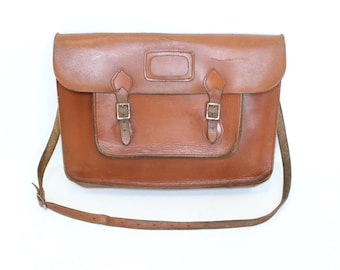 Vintage 1950s brown leather traditional school satchel saddle shoulder bag handbag