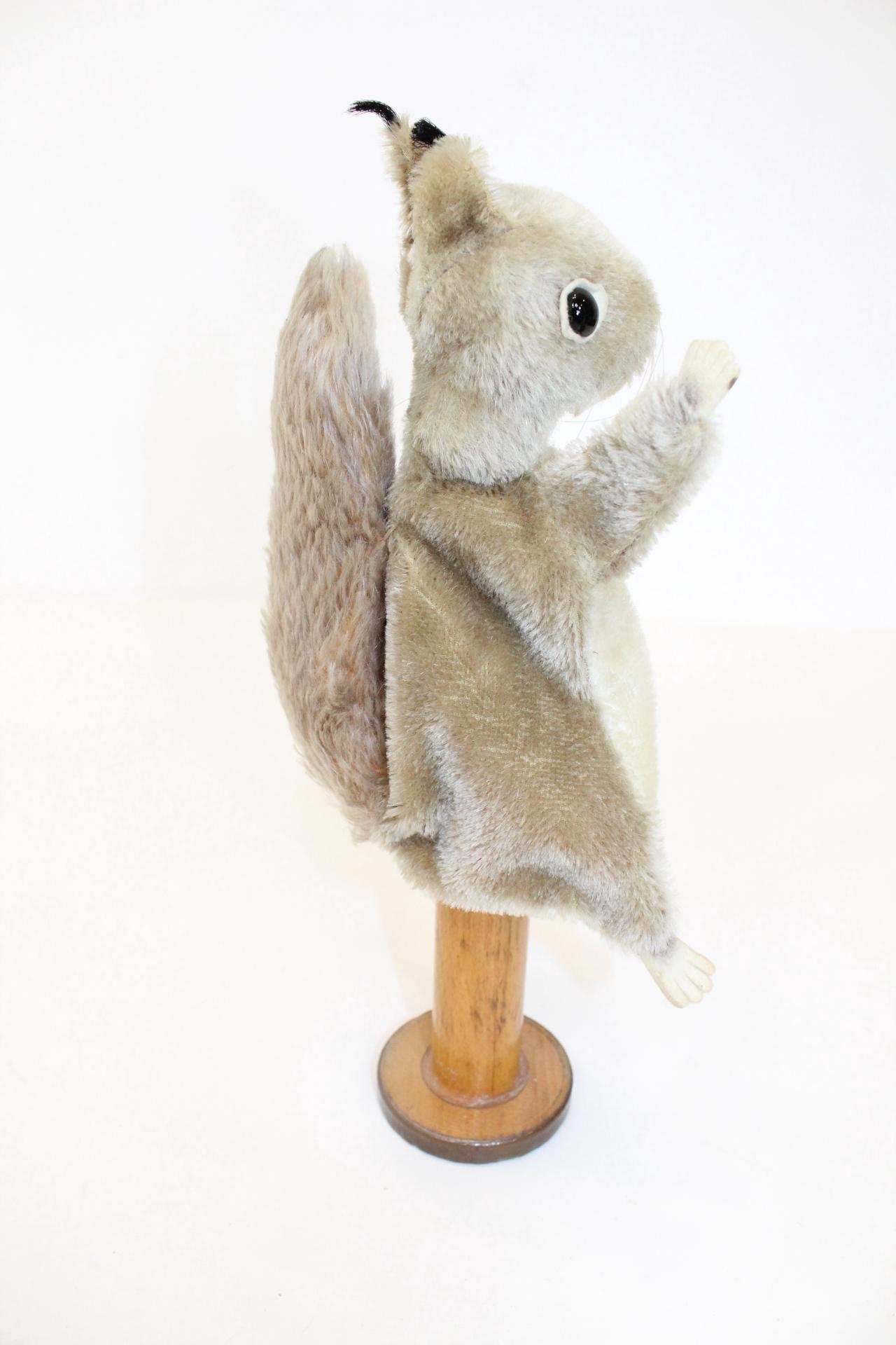 Vintage Steiff Squirrel Hopsi Hand Puppet Mohair Soft Toy