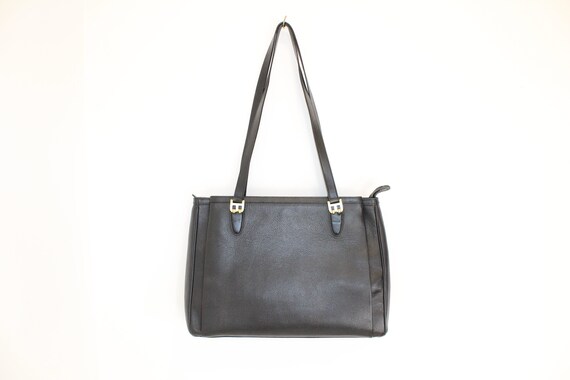 large black leather shoulder bolsa