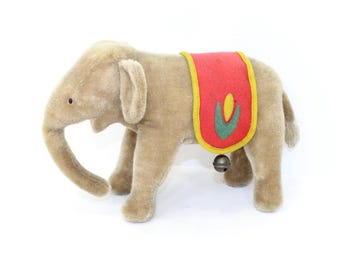 PELUCHE STEIFF ANIMAL collector 6310.00 éléphant 10 x 13 cm excellent