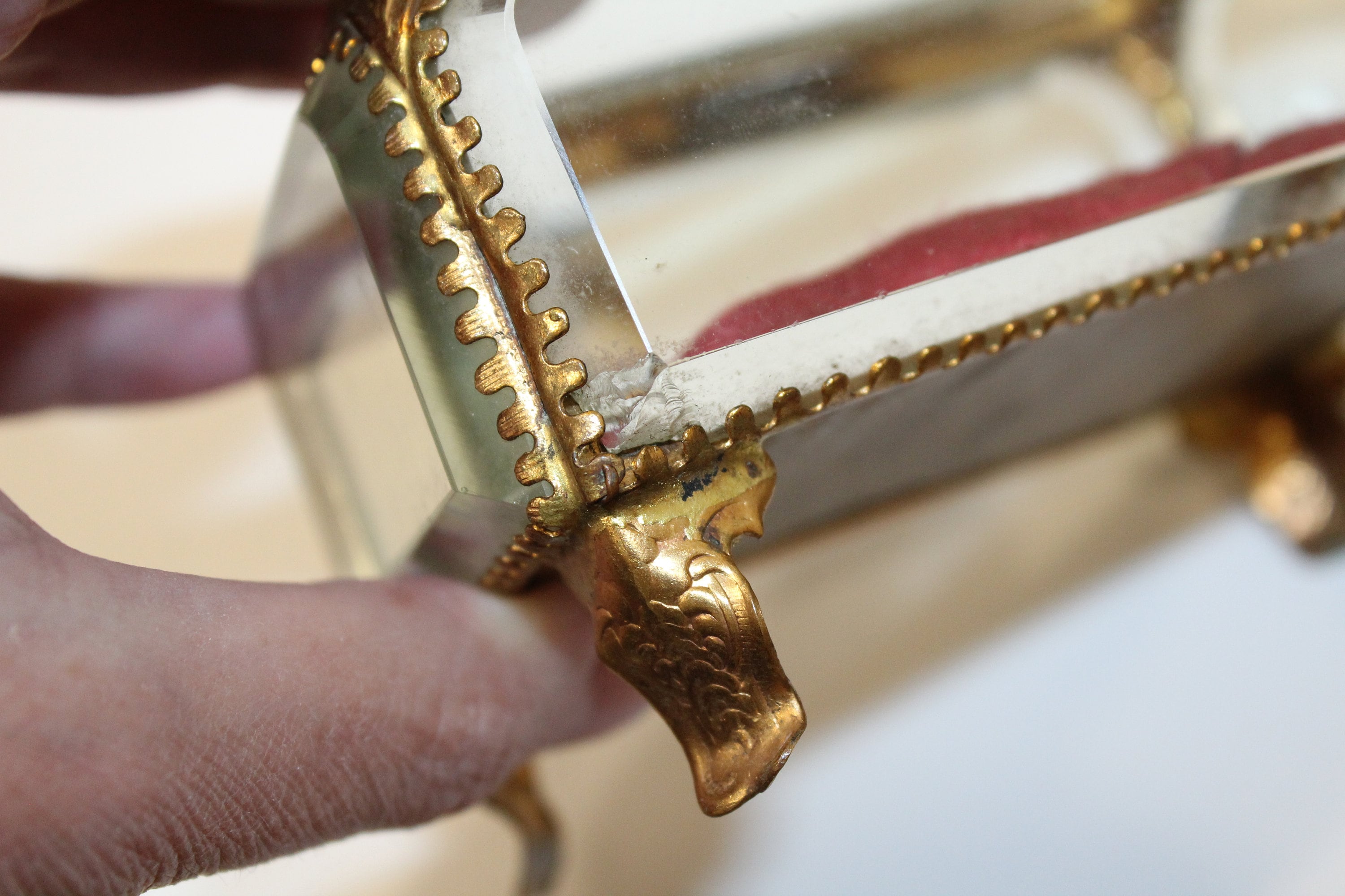 アンティーク フランス製ガラス製ジュエリーケース オルモル