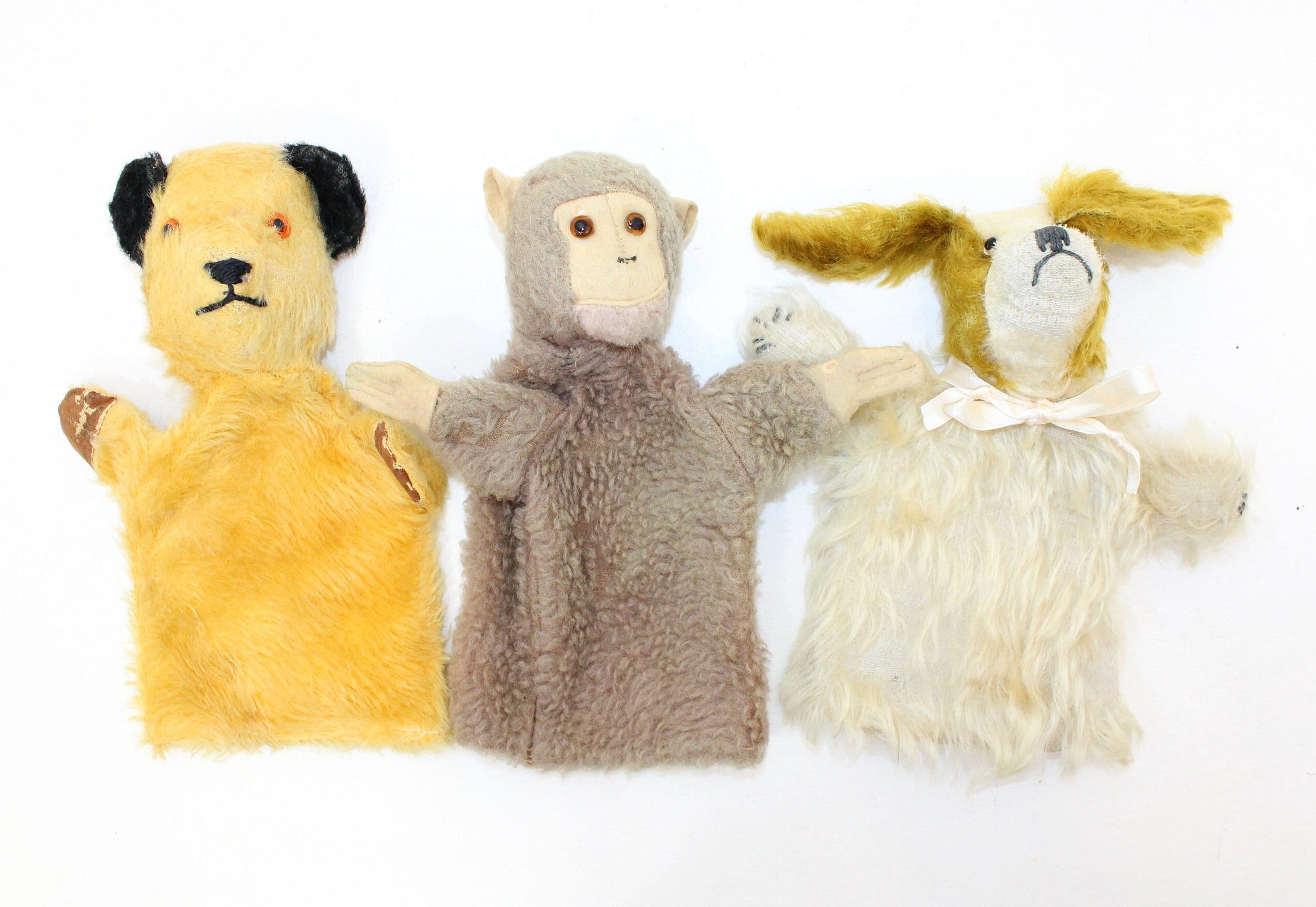 Vintage 3x hand puppet soft toy Sooty bear monkey and spaniel dog 