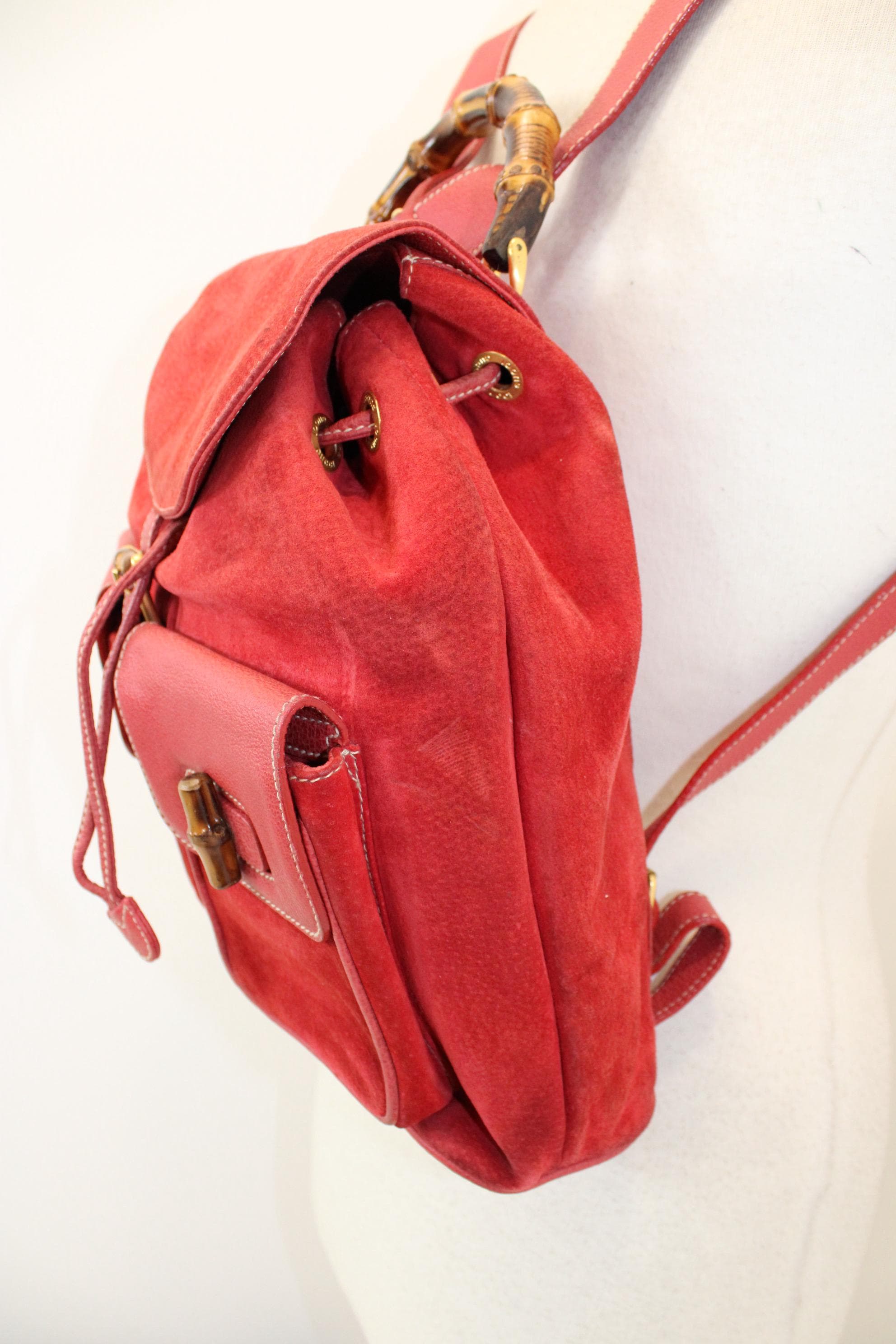 Genuine GUCCI vintage red blush suede and leather bamboo backpack medium Vintage Gucci Bamboo Red Suede Leather Large Backpack  main image 3