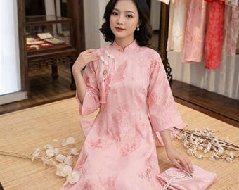 Diseño moderno de panel bordado de grulla para ao dai vietnamita, tela de seda, elegante estampado floral de grulla, ocasiones tradicionales de boda y compromiso.