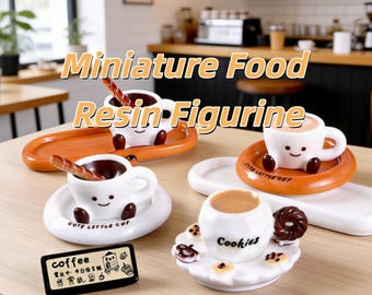 Miniatuur koffiekopjesset met dienblad, poppenhuisaccessoire met cartoongezicht