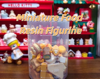 Miniatuur bakkerijvoedsel harsassortiment, willekeurig poppenhuisbrood en dessertmix