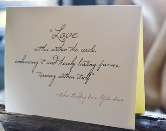 Cita de oso de luto - tarjeta en blanco única - amor - boda - aniversario - envolencia de papel forrado hecha a mano en círculo