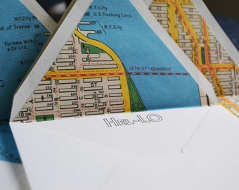 Hel-Lo Note Card Set of 8 with Antique New York City Map Lined Envelopes - Wanderlust Collection