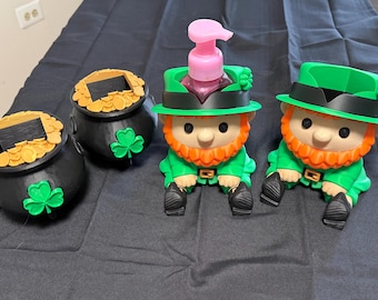 Dispensador de jabón para el Día de San Patricio • Bandeja dispensadora de trébol, decoración verde de la suerte