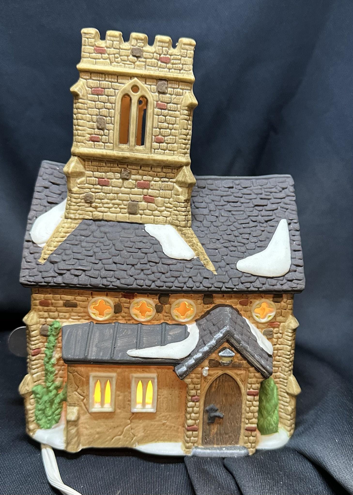 Dickens' Village Knottinghill Church, 1989 1st Edition, Department