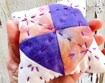 Quilted Lavender Sachet, Handmade Lavender Pillow, Aromatherapy Sachet #123