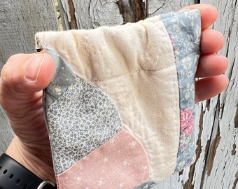 Small Coin Squeeze Purse, Travel Wallet, Hand Made, Upcycled Cotton, Vintage Quilt Pinch Purse #073