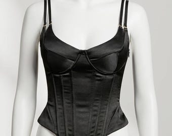 Top corsé de satén negro, bustier con varillas sobre el busto, lencería con tirantes ajustables.