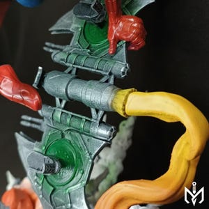 Spider-Man Figure – Hand Painted Collectible Figure - Resin-Statue image 2