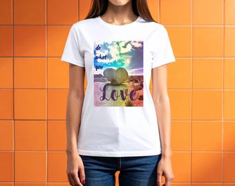 Op de natuur geïnspireerd T-shirt Rainbow Pride | Regenboogshirt met bloemen