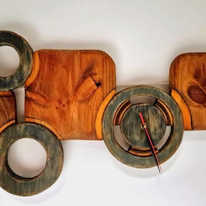 "Shapes and Veins" Clock - Sculpture in Reclaimed Wood