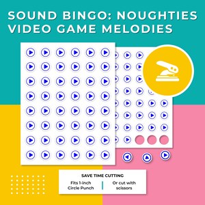 Op de afbeelding: Twee vellen witte stickers met blauwe afspeelknop-iconen, voor een bingo-spel met videogamethema. De tekst "SOUND BINGO: NOUGHTIES VIDEO GAME MELODIES" staat bovenaan. De tekst "SAVE TIME CUTTING" staat onderaan.