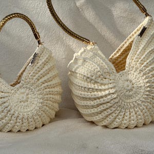 Xxl Ariel Seashell Bag image 6