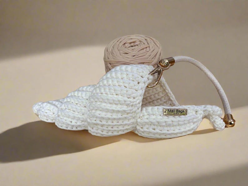 Ariel cone seashell bag image 10