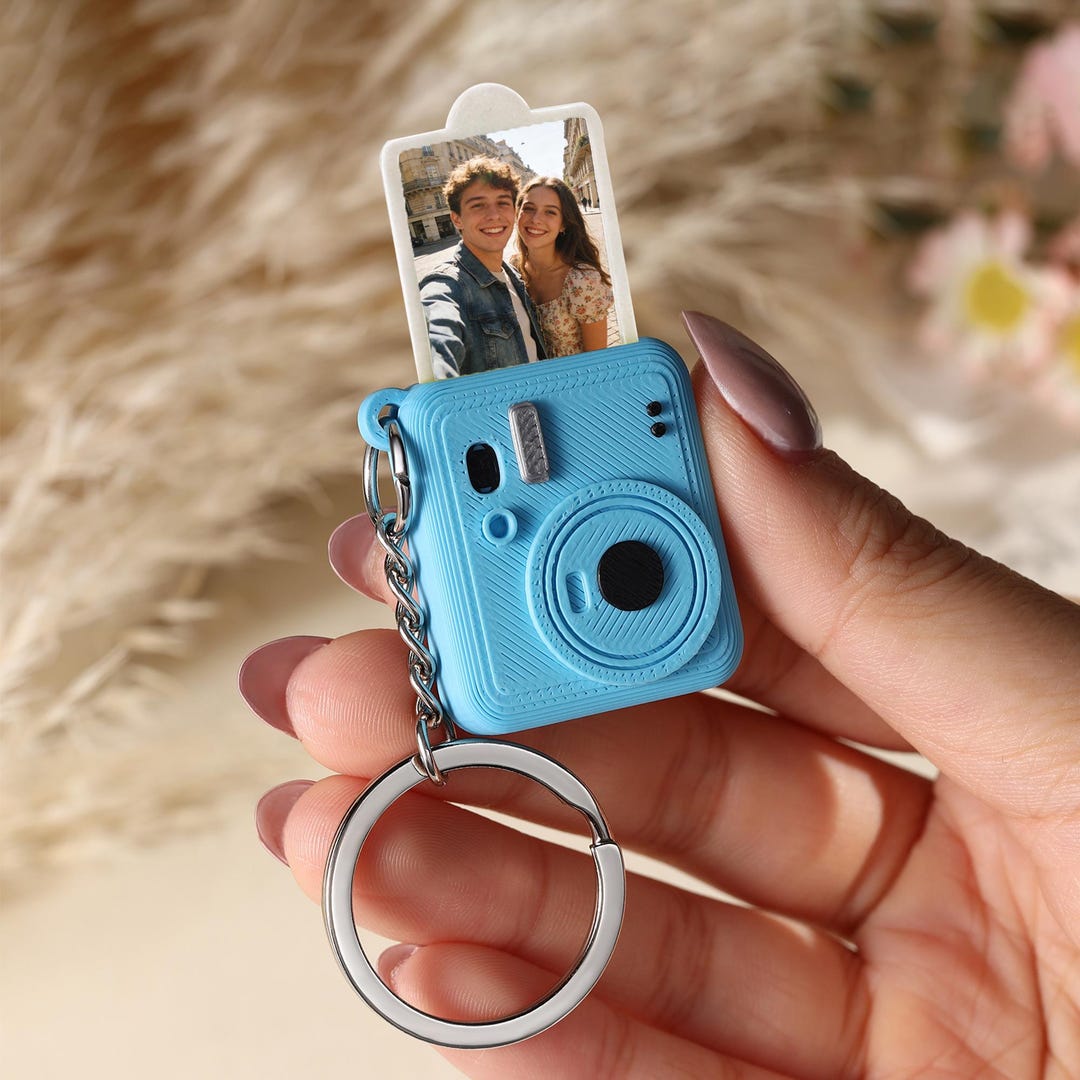 Custom Photo Camera Keychain for Couples, Pull Out Picture Insert ...