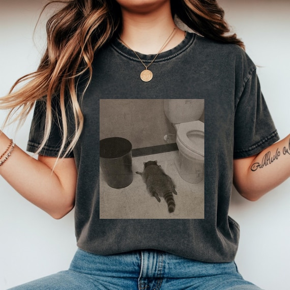 Comfort Colors® Drunk Raccoon Funny | Vintage Drunk Raccoon | Raccoon gets drunk liquor store raccoon | Drunk Raccoon Passes Out in Bathroom