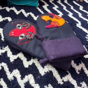 Handmade Wool Oven Mitts Pair, Tibetan Sacred Tshethar Goat Heat Resistant Kitchen Gloves, Boho Artisan Pot Holder, Quirky Housewarming Gift