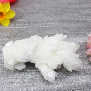 Aragonite blanche H, aragonite mexicaine, cristaux de source éthique, extrait de manière éthique