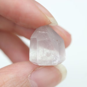 Pink Lithium Quartz Mini Point H, Mini Crystal Tower, Lithium Crystal, Brazilian Crystal, Quartz Crystal