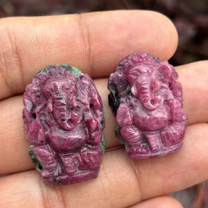 Hand Carved Lord Ganesha Ruby Carving, Ruby Gemstone Idol, Ganesh Statue, Spiritual Crystal, Hindu Gift, Meditation Decor (30 to 26mm)