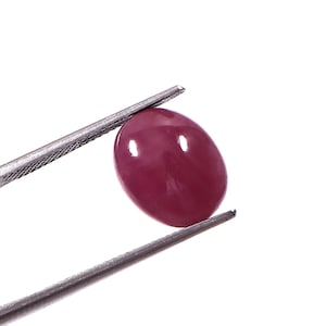 8,85 ct naturlig rubin ädelsten, oval cabochon, ringsten, 13x10,5, 6,5 mm,