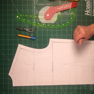 Curve Runner 30cm Sewing Measuring Wheel, tailor sewing ruler, arm scye measure, sleeve cap pattern ruler, armhole ruler, rolling ruler image 4