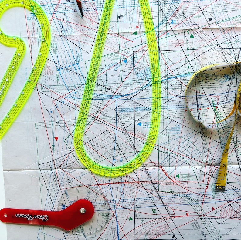 Curve Runner 30cm Sewing Measuring Wheel, tailor sewing ruler, arm scye measure, sleeve cap pattern ruler, armhole ruler, rolling ruler image 3