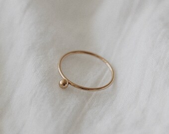 Ball Stacking Ring - 14k guldfylld, elegant tunn ring - Minimalistisk, enkel vardagsring