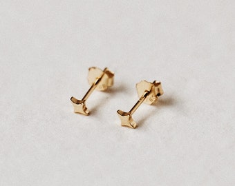 Tiny Sparkle Star Earrings - Small Stud Earrings - Dainty Simple Everyday Earrings - 14k Gold - Cute Delicate Studs