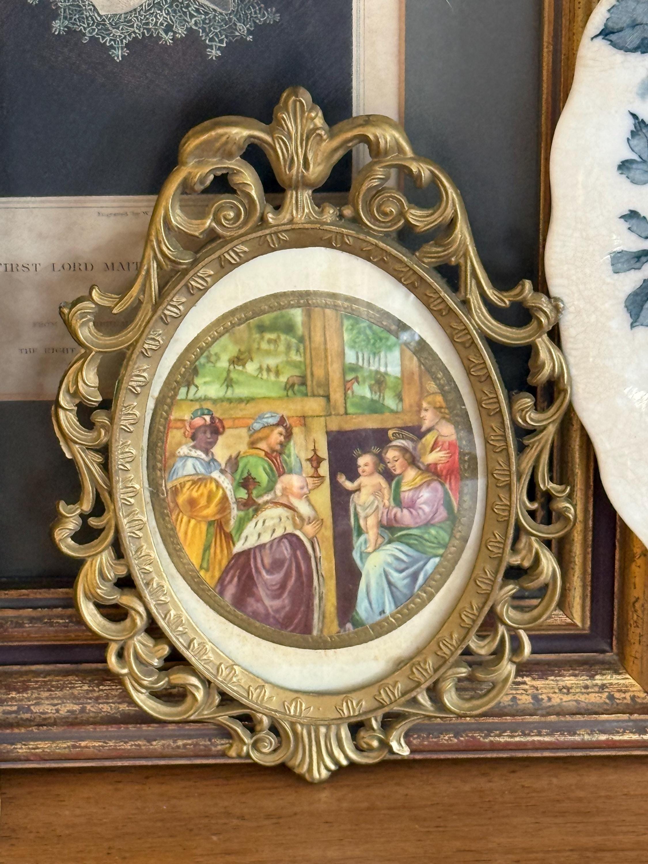 Cadre reliquaire noir verre bombé Christ calcaire ancien Napoléon 3