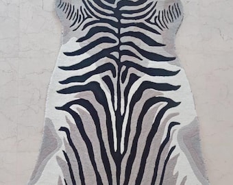 Tapis en forme de peau de vache à imprimé zèbre, Tapis moderne à imprimé animal, Moquette de style safari, Tapis abstrait noir et blanc, Tapis de sol luxueux