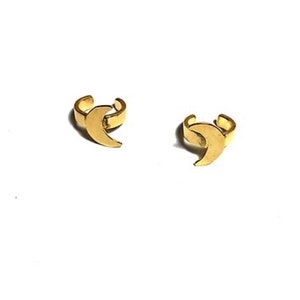 Crescent Moon Ear Cuff. Ear Cuff . Moon Earring. Moon Jewelry .   Celestial JEwelry