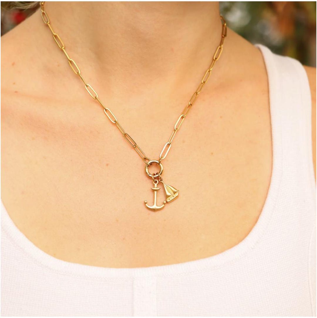 Nuance Paperclip Charm Necklace Holder main image 1