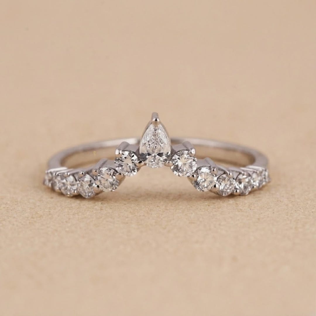Lab Grown Diamond Tiara Wedding Band, Pear & Round Cut, Chevron V Band ...