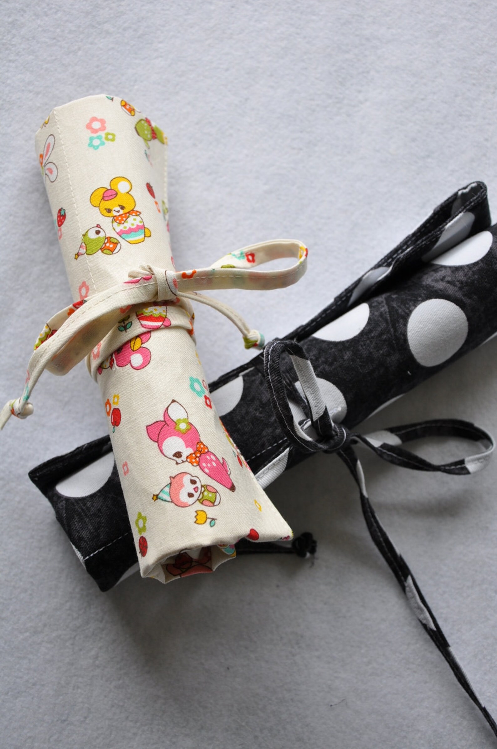 Makeup Brush Roll / Organizer PDF Sewing Pattern & Tutorial Brush Roll