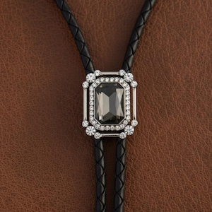 Schwarze Obsidian Halskette – Silberfarbene Rechteckige Cowboy Halskette