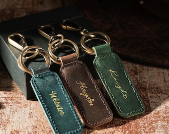 Personalized Crazy Horse Leather Keychain, Custom Key Fob, Vintage Leather Keyring, Groomsmen Gift, Birthday Gift for Boyfriend Husband Dad