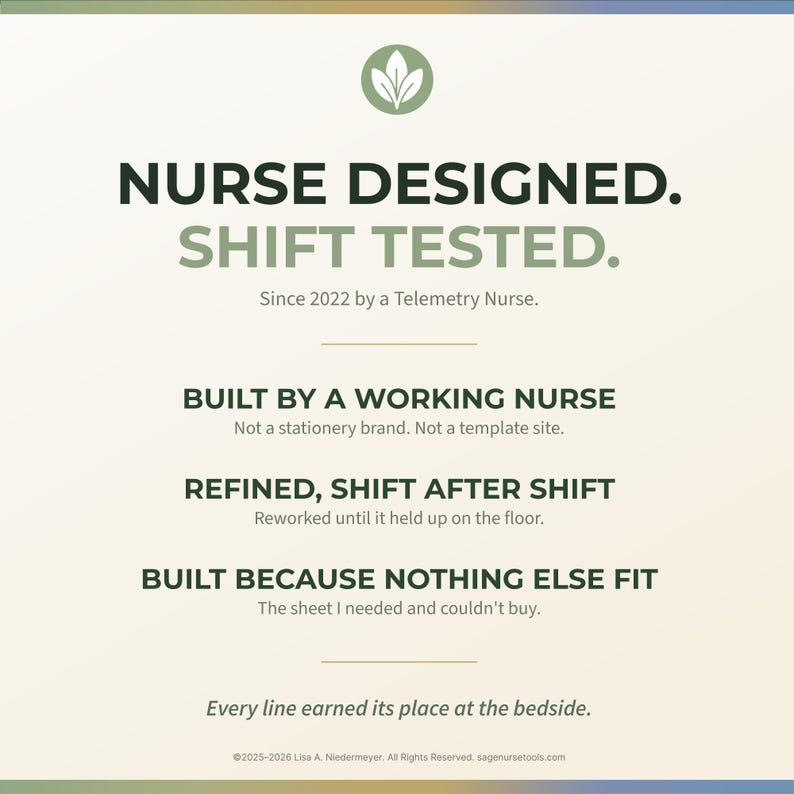 Op de afbeelding: Afbeelding met de tekst "NURSE DESIGNED. SHIFT TESTED." en andere tekst die de oorsprong en het ontwerp van het product beschrijft. De afbeelding bevat een plantenlogo en de tekst "BUILT BY A WORKING NURSE" en "REFINED, SHIFT AFTER SHIFT."